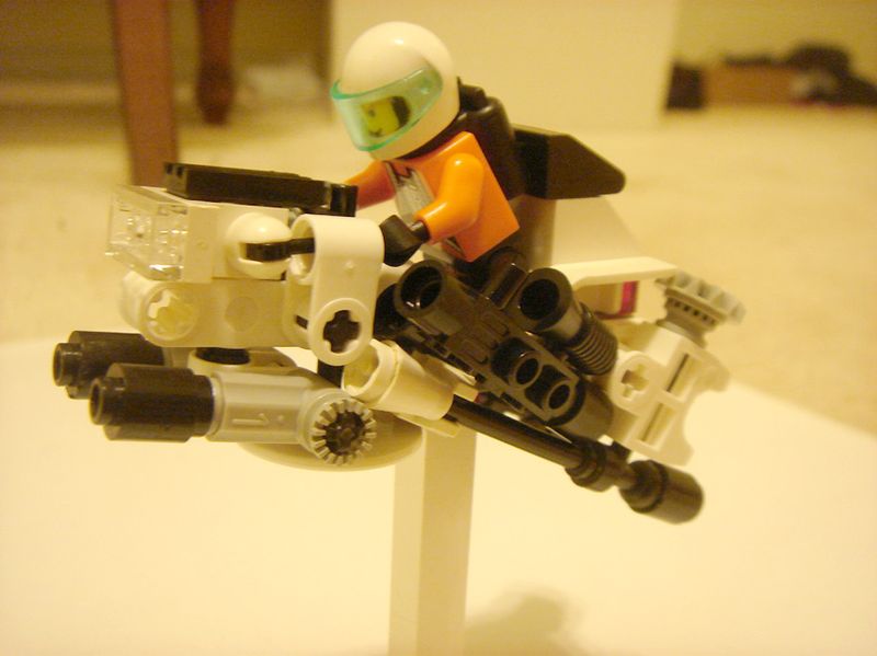 File:Assyrian Vesta Hoverscooter.JPG